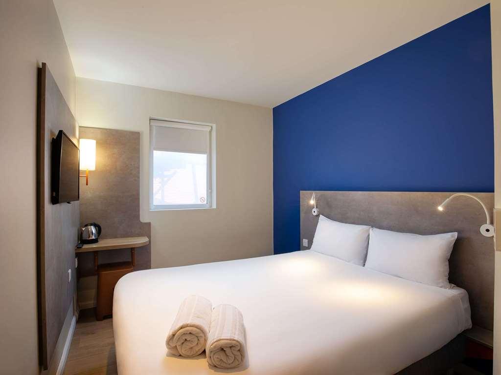 Ibis Budget London Whitechapel - Brick Lane Hotell Rum bild